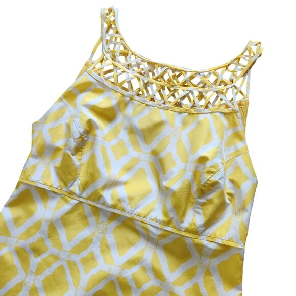 Lilly Pulitzer shift dress yellow & white bamboo print lattice neckline size 2 - Picture 3 of 10